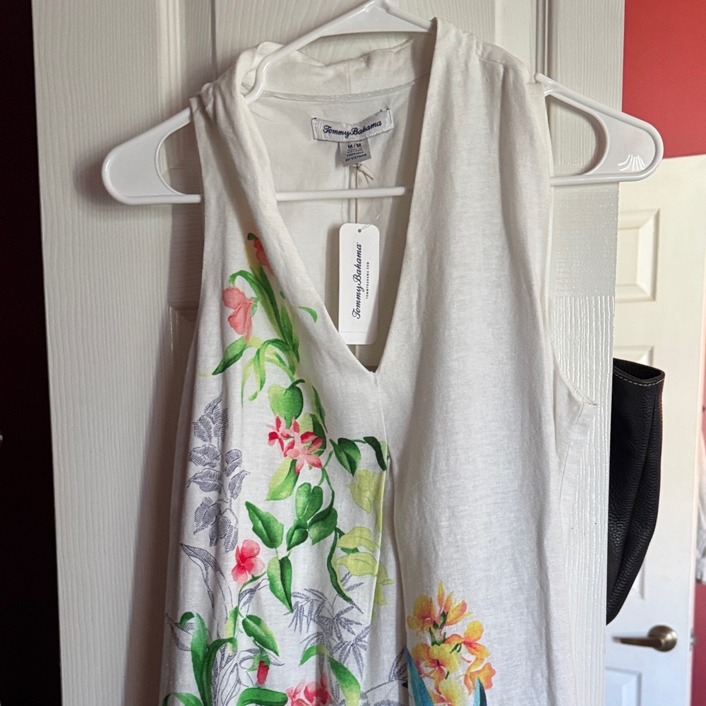 Tommy Bahama Women's White Floral Tank Top